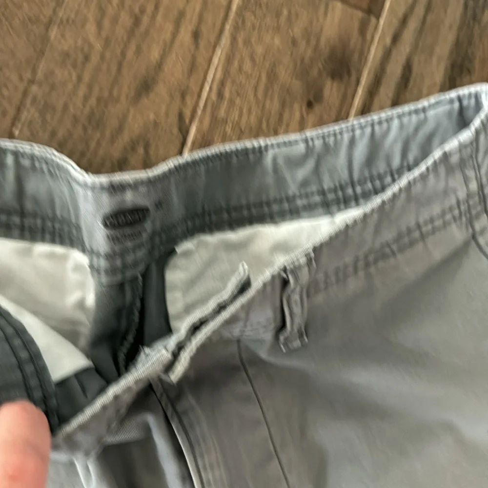 Old navy men's shorts 33